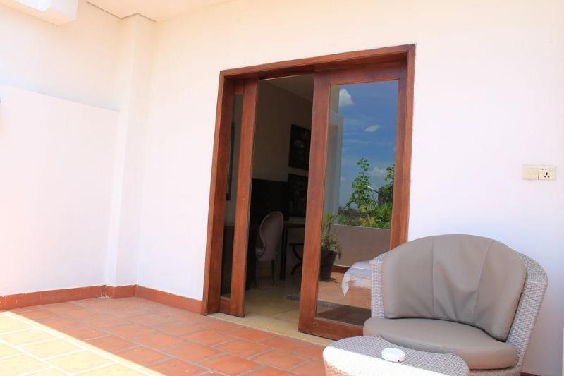 פנום פן Riverview Cambodia Boutique Hotel מראה חיצוני תמונה