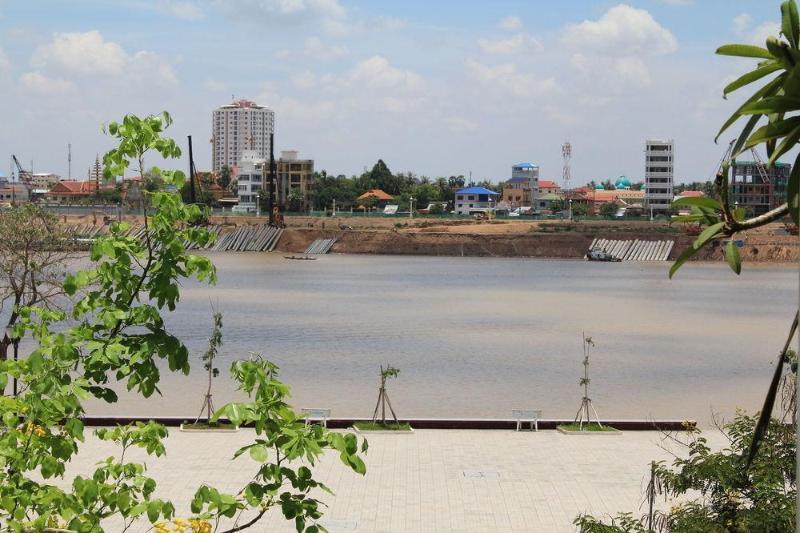 פנום פן Riverview Cambodia Boutique Hotel מראה חיצוני תמונה